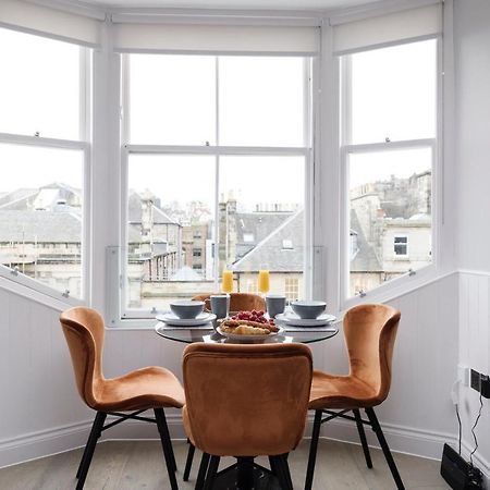 Altido Gorgeous Flat Overlooking Edinburgh Castle Buitenkant foto