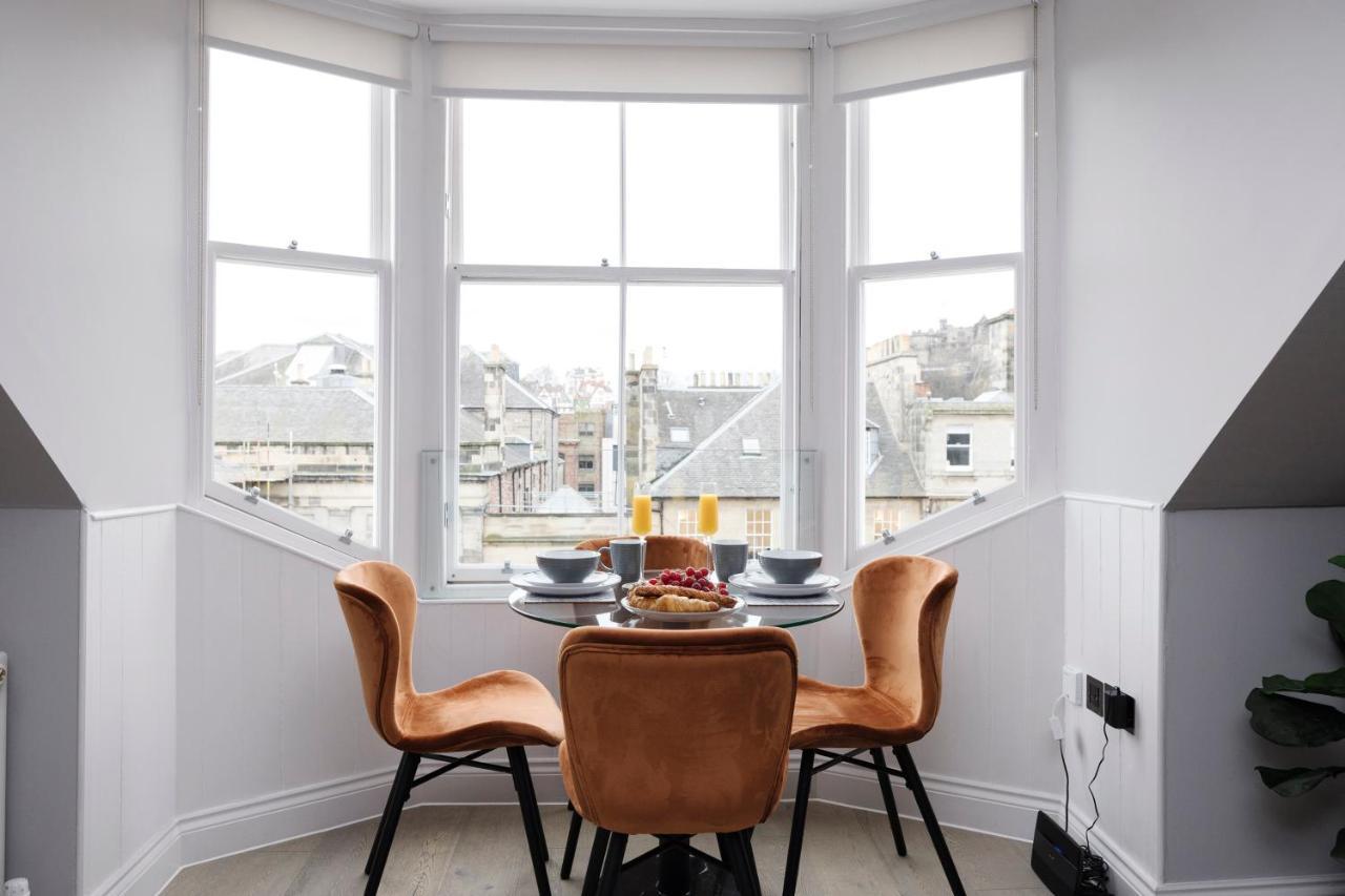 Altido Gorgeous Flat Overlooking Edinburgh Castle Buitenkant foto