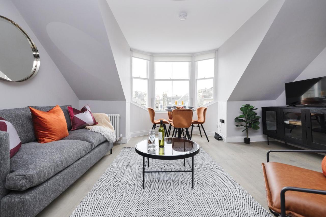 Altido Gorgeous Flat Overlooking Edinburgh Castle Buitenkant foto
