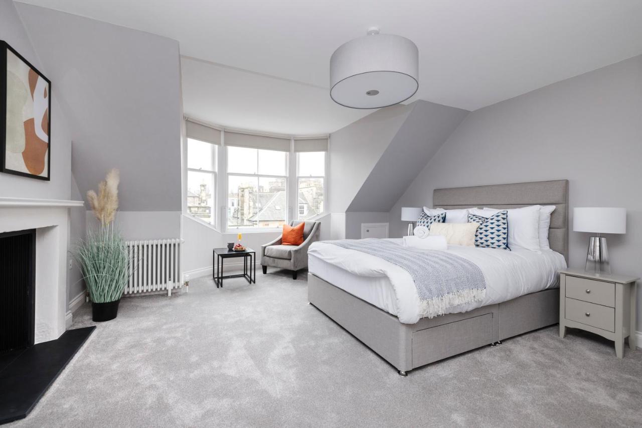Altido Gorgeous Flat Overlooking Edinburgh Castle Buitenkant foto