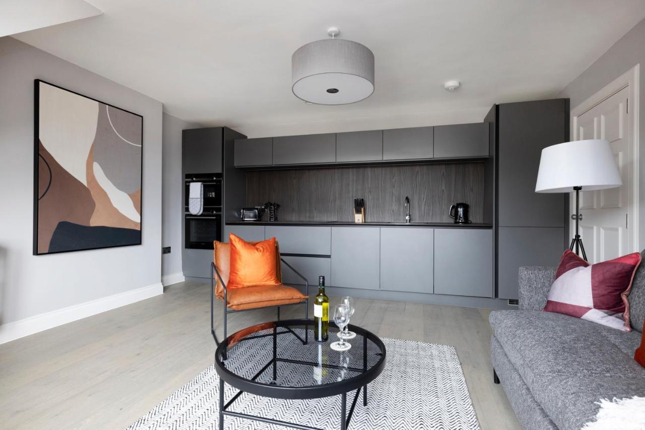 Altido Gorgeous Flat Overlooking Edinburgh Castle Buitenkant foto
